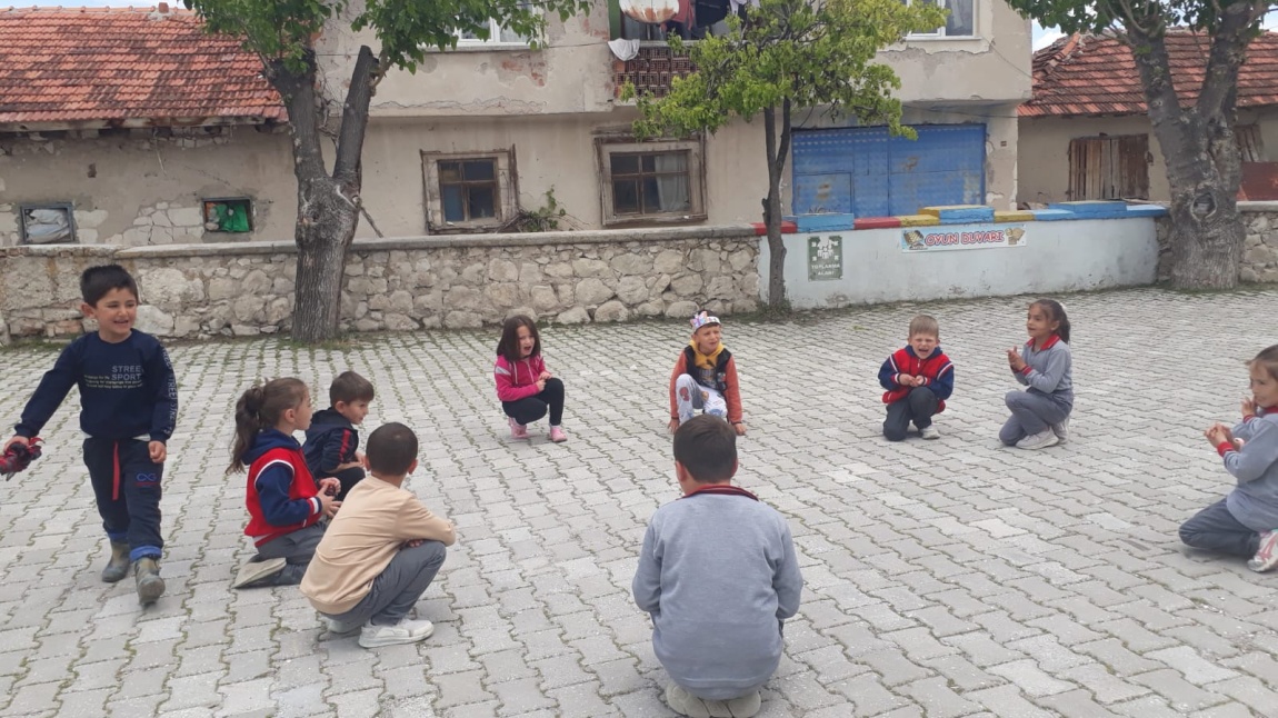 GELEKSEL ÇOCUK OYUNLARI ŞENLİĞİ